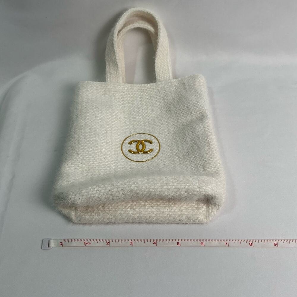 CHANEL Cream Textured mini Tote Bag with Gold Logo New - Picture 3 of 11